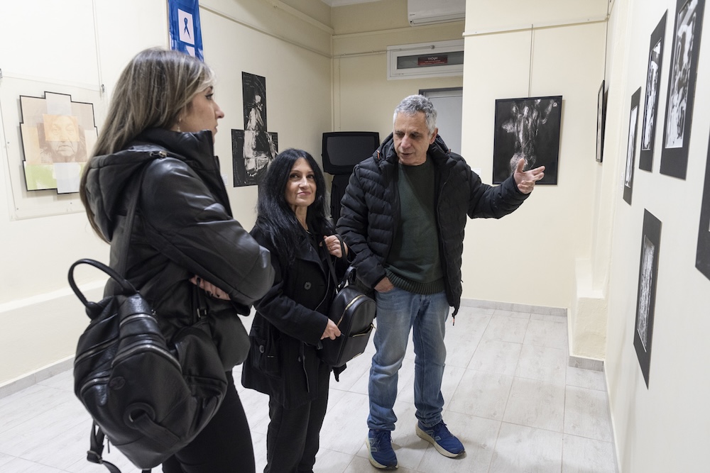 "εκτός πλαισίου", φωτογραφία από την έκθεση © Σατόγλου Παύλος
